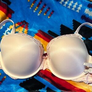 Victoria's Secret Soft Pink Lace Bra- 38DDD